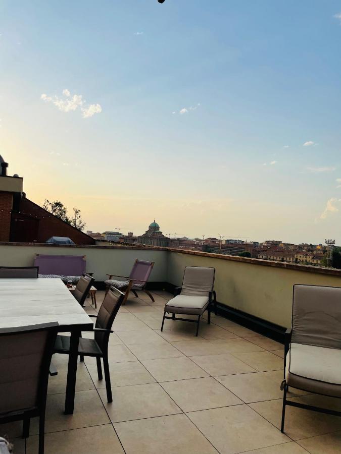 Bologna Holiday Inn Экстерьер фото